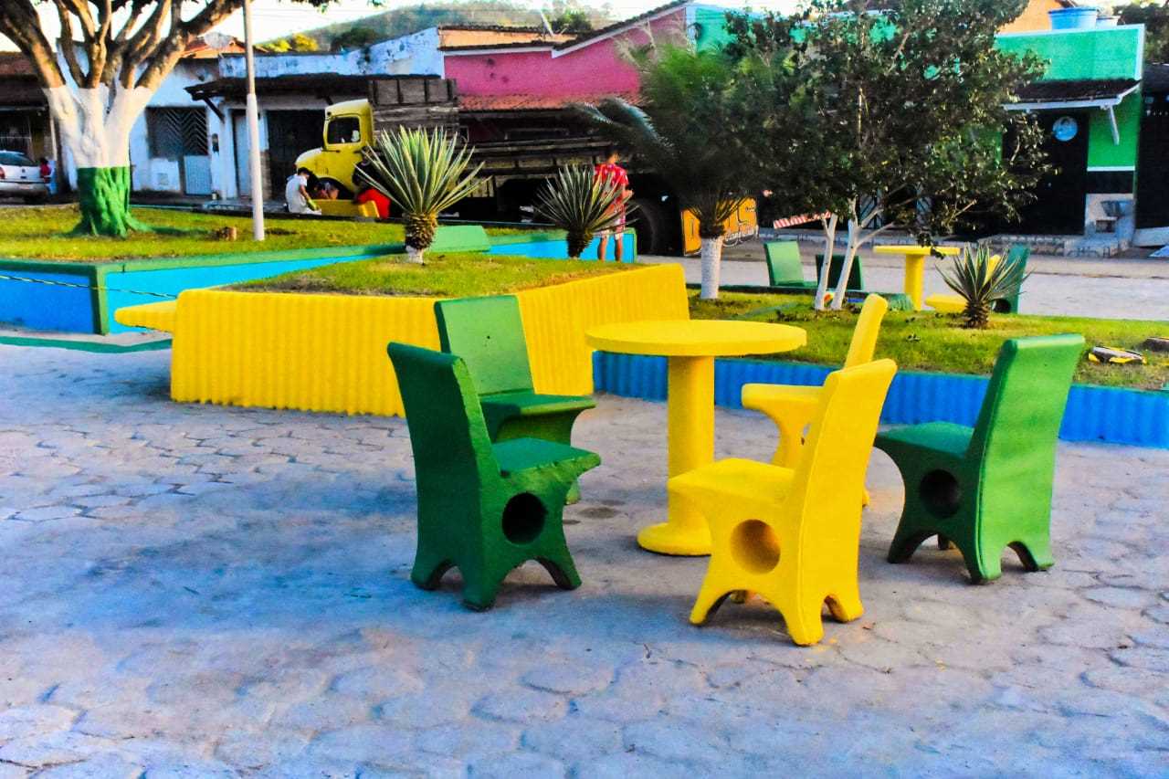 Camacã: Projeto Cidade Limpa é Mais Bonita revitaliza a Praça da Matriz em São João do Panelinha